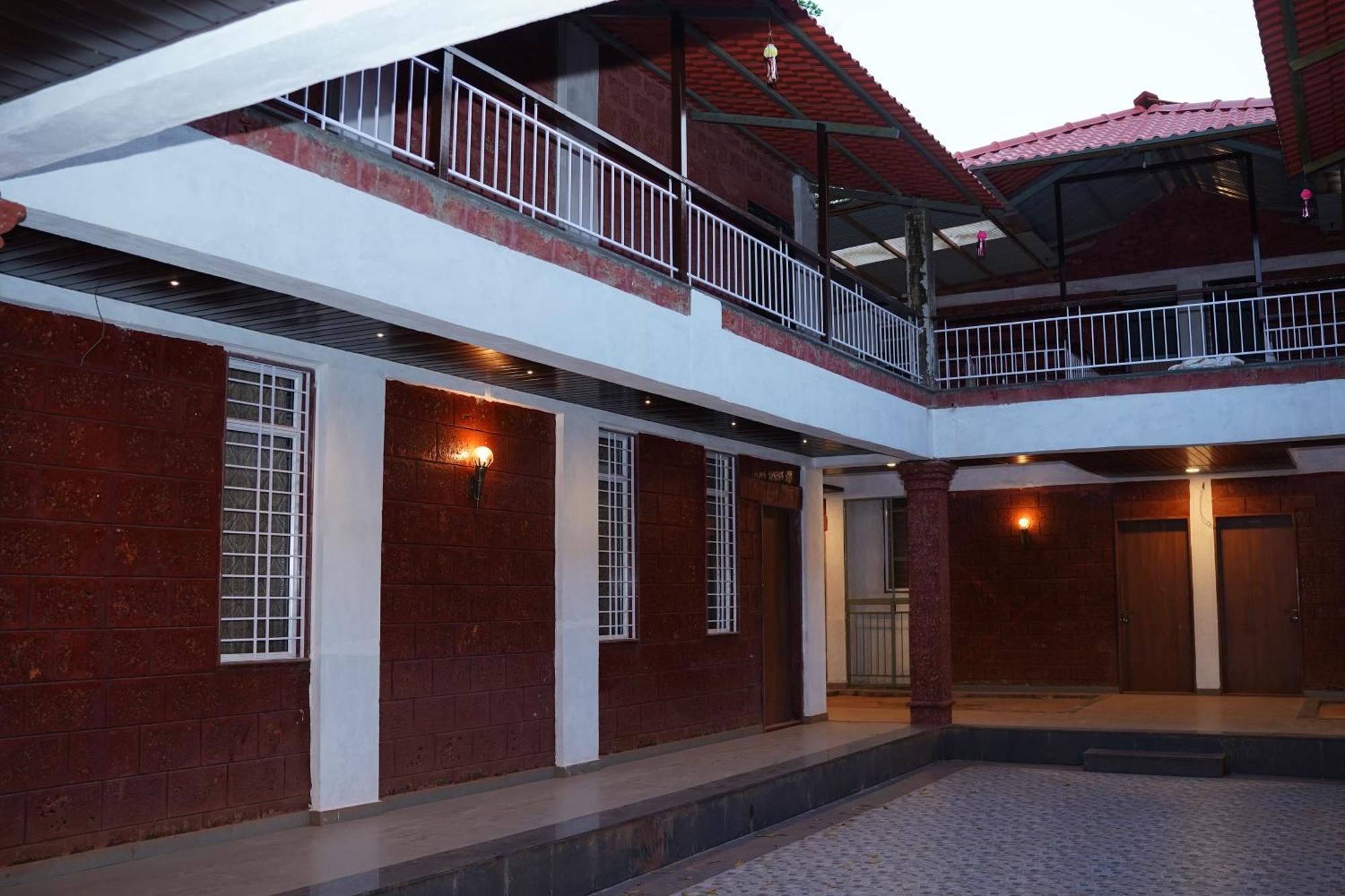 Vanvarsha Resort Chandoli Eksteriør billede